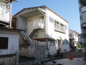尾本マンション外観写真