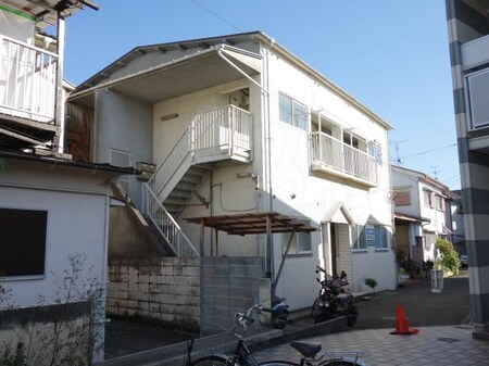 尾本マンション外観写真