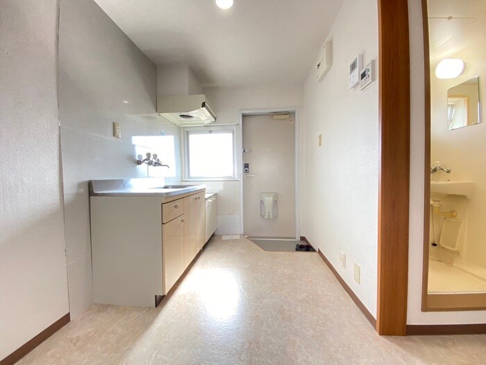 物件内観写真9　(廊下)