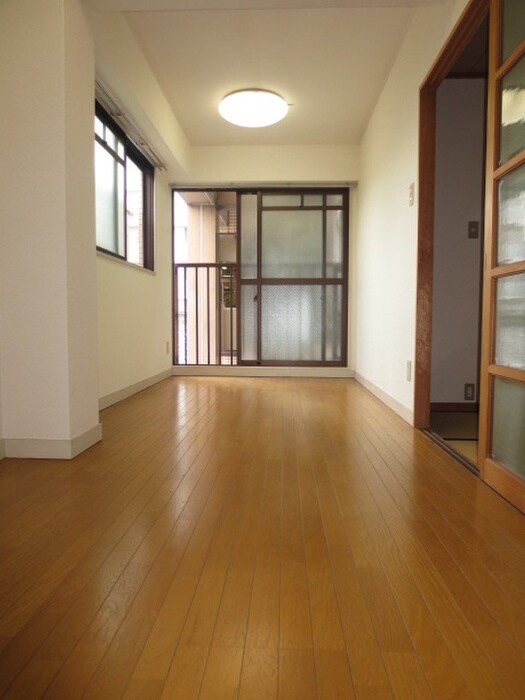 物件内観写真10　(居室)