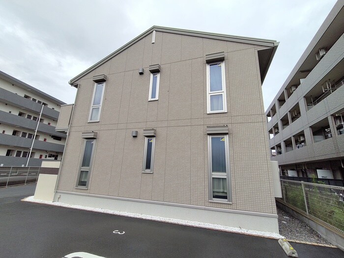 物件外観写真3　(外観写真)