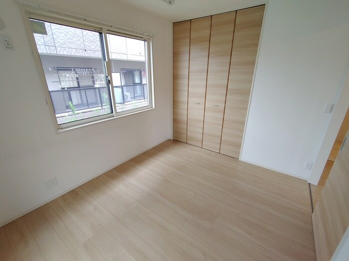 物件内観写真10　(居室)