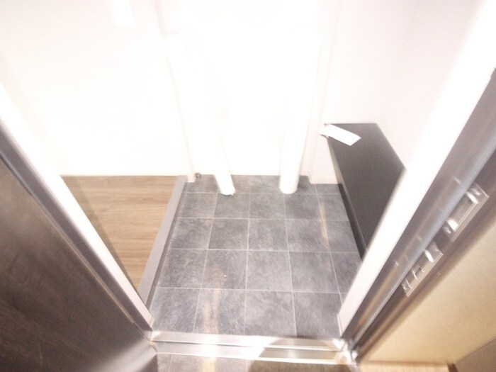 物件内観写真17　(玄関)