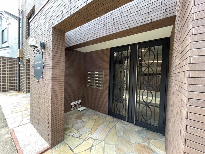 物件外観写真2　(建物設備)