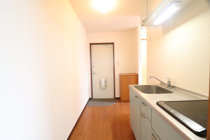 物件内観写真16　(廊下)