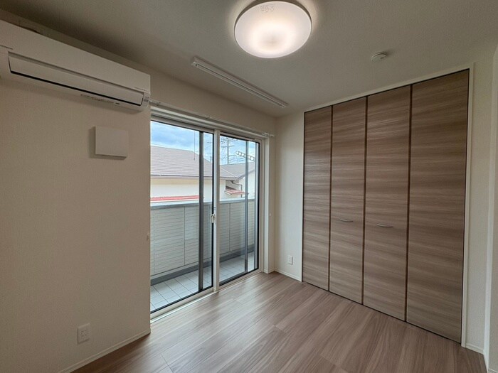 物件内観写真8　(居室)