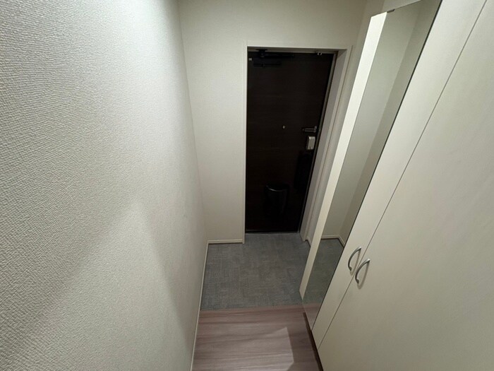 物件内観写真16　(玄関)