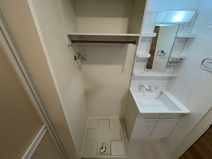 物件内観写真20　(洗濯機置場)