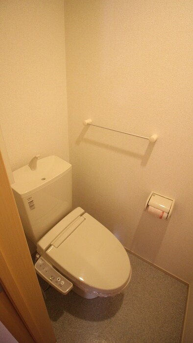 物件内観写真10　(トイレ)