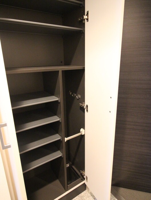 物件内観写真14　(靴箱)