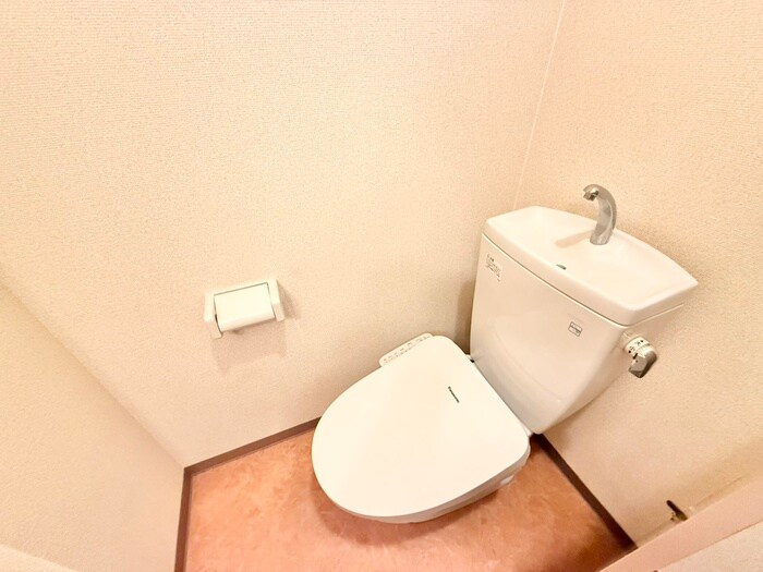 物件内観写真14　(トイレ)