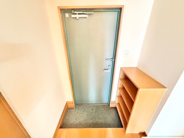 物件内観写真17　(玄関)