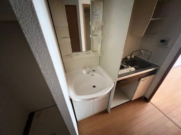 物件内観写真13　(洗面)