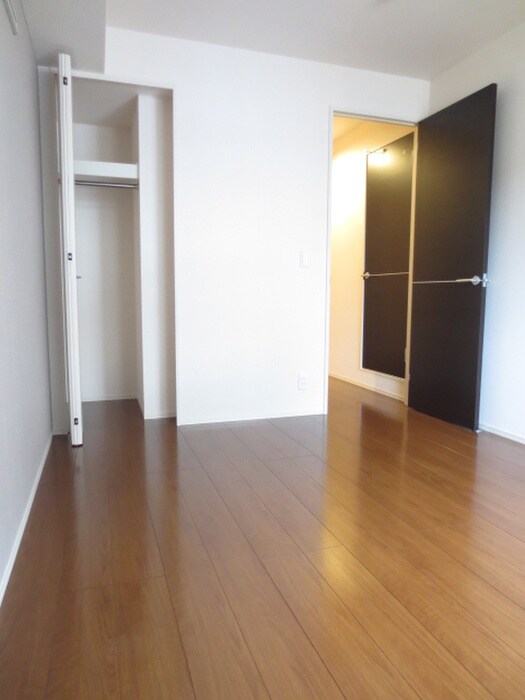 物件内観写真13　(居室)