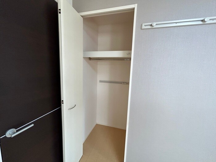 物件内観写真18　(収納)