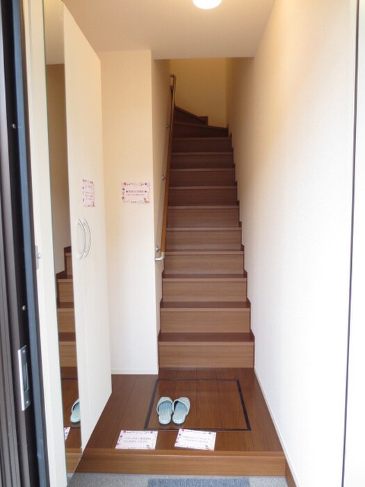 物件内観写真19　(廊下)