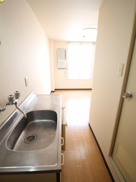 物件内観写真18　(廊下)