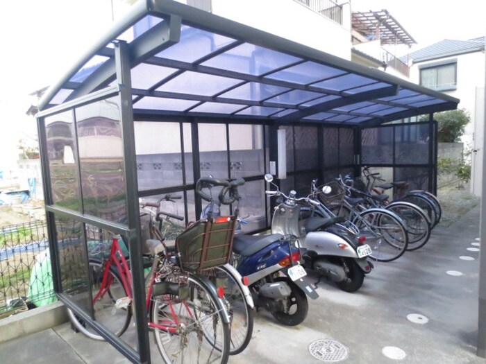 物件外観写真6　(建物設備)