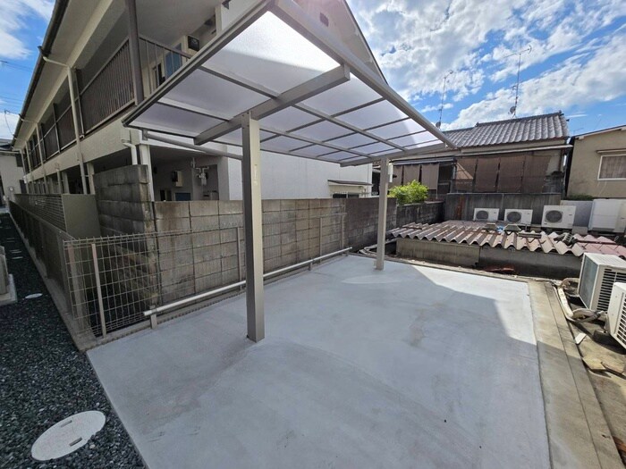 物件外観写真5　(駐輪場)