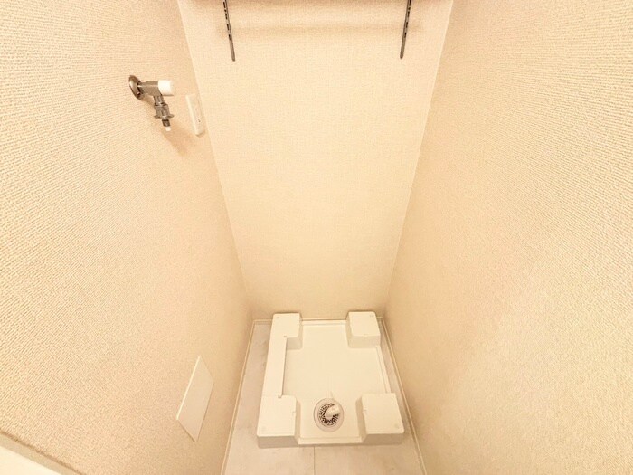 物件内観写真17　(洗濯機置場)