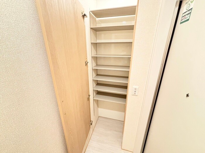 物件内観写真19　(靴箱)