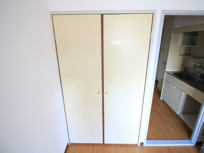 物件内観写真12　(収納)