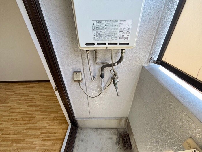 物件内観写真12　(洗濯機置場)