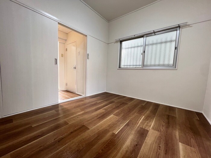 物件内観写真12　(居室)