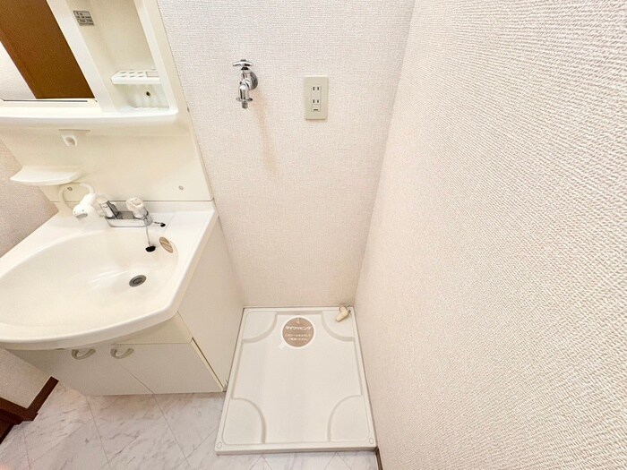 物件内観写真19　(洗濯機置場)