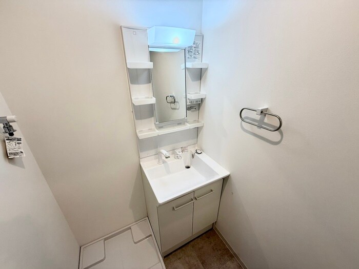 物件内観写真12　(洗面)