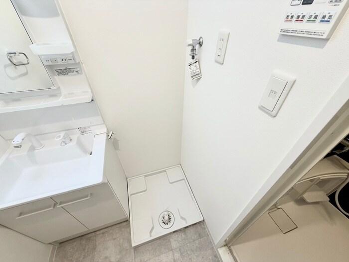 物件内観写真13　(洗濯機置場)