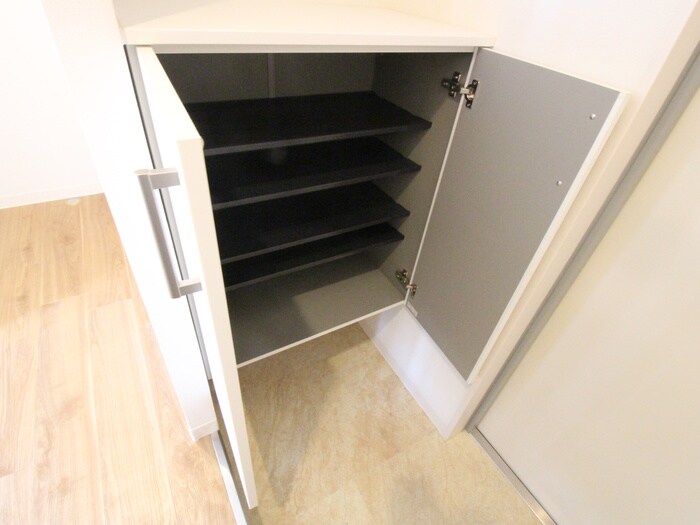 物件内観写真18　(室内からの展望)