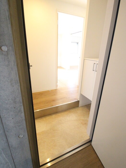 物件内観写真20　(玄関)