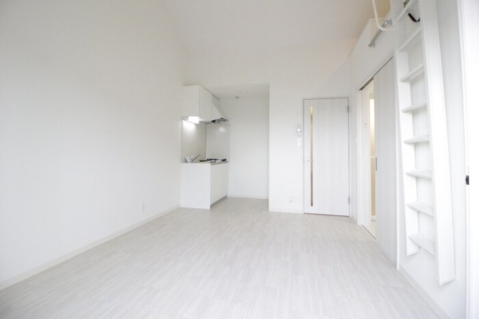 物件内観写真8　(居室)