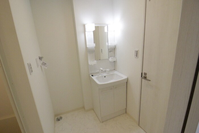 物件内観写真11　(洗面)