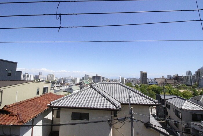 物件内観写真17　(室内からの展望)