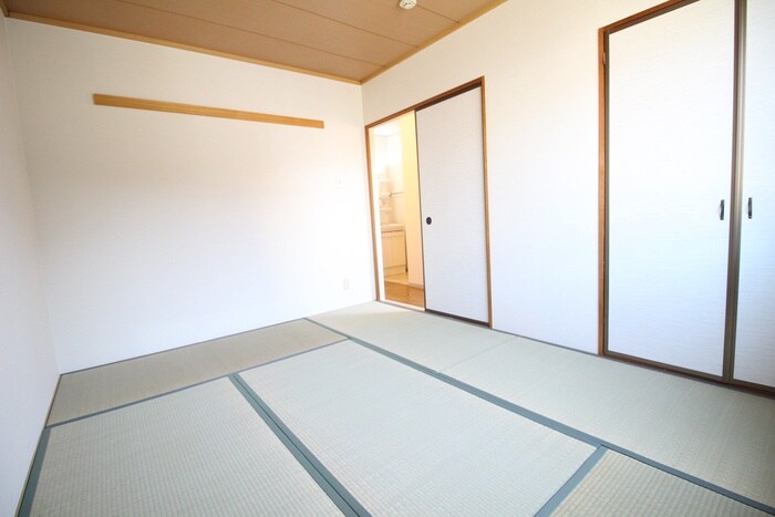 物件内観写真8　(居室)