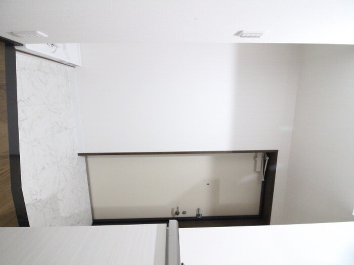 物件内観写真7　(玄関)