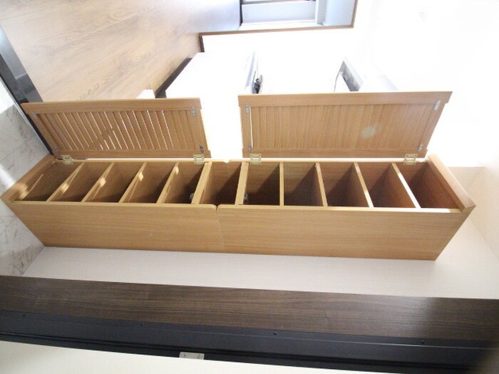 物件内観写真8　(靴箱)