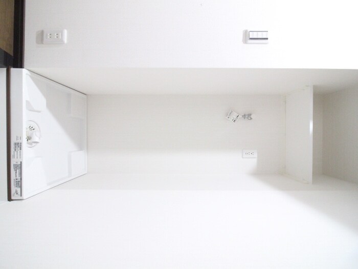 物件内観写真9　(洗濯機置場)