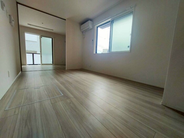 物件内観写真8　(居室)