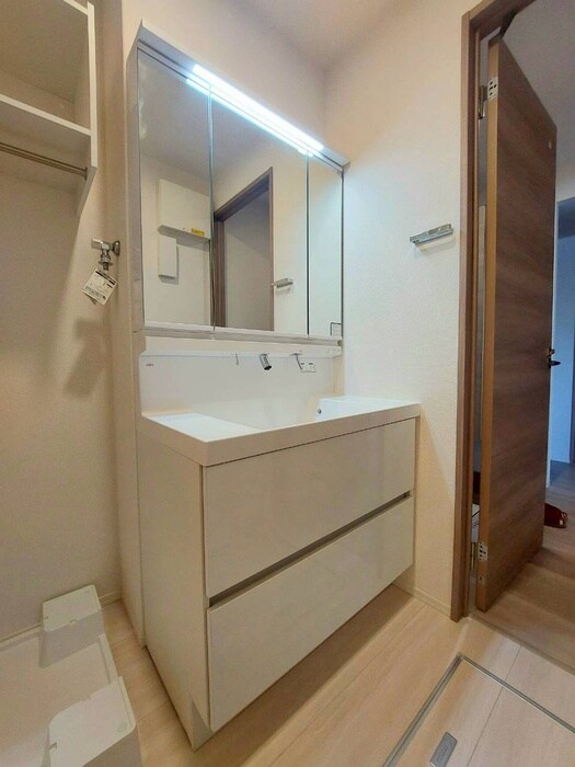 物件内観写真12　(洗面)