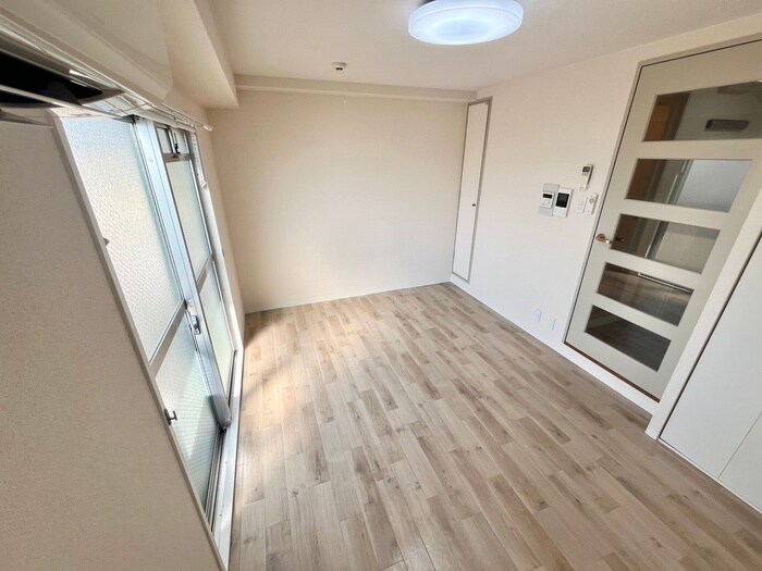 物件内観写真10　(居室)