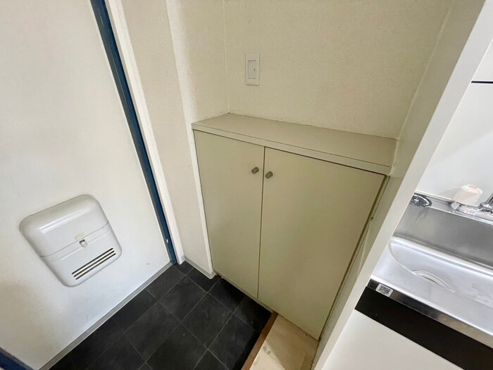 物件内観写真18　(靴箱)