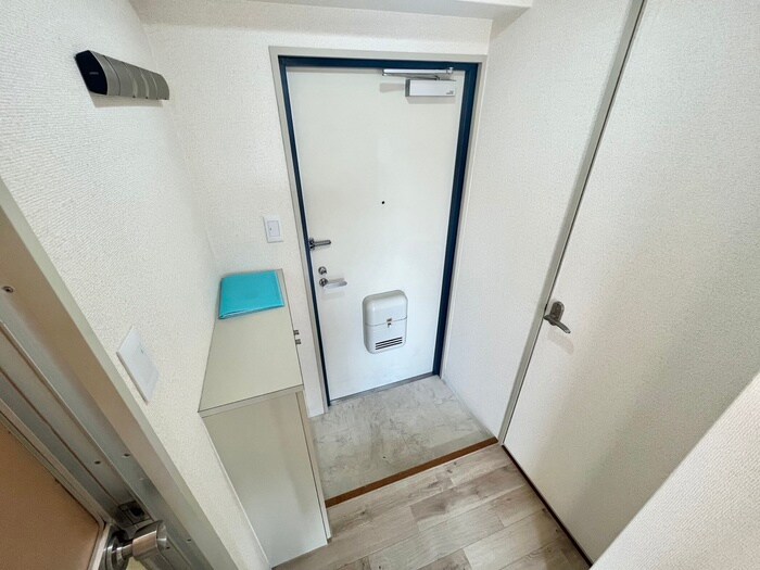 物件内観写真20　(玄関)