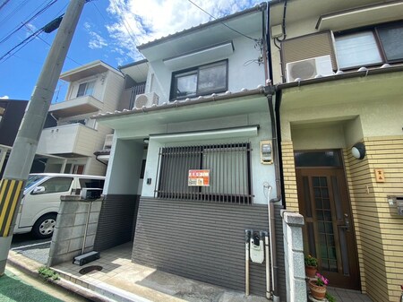 伏見区久米町貸家外観写真