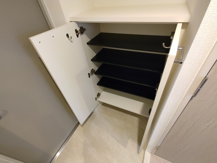 物件内観写真16　(靴箱)