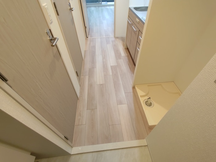 物件内観写真17　(廊下)