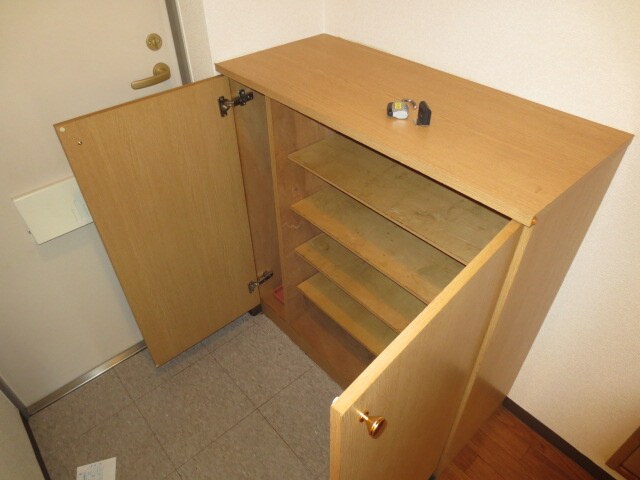 物件内観写真12　(靴箱)