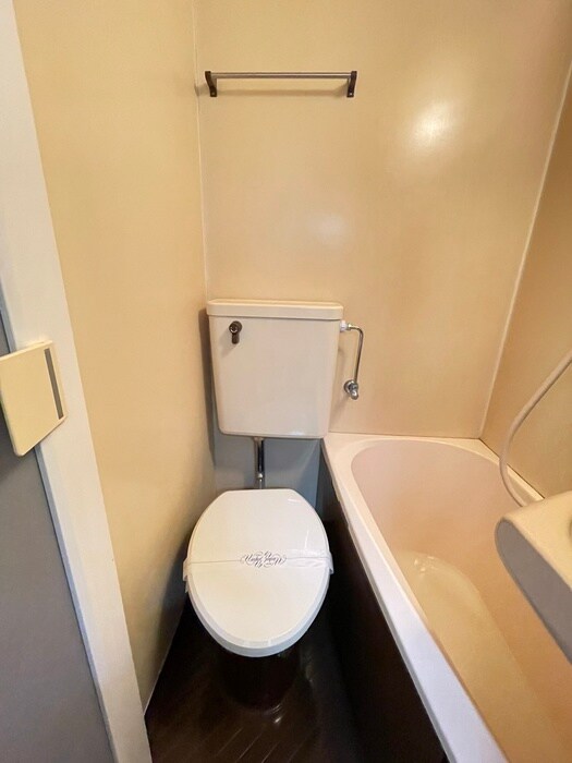 物件内観写真11　(トイレ)